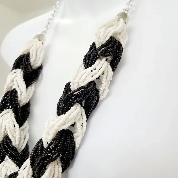 2/$20 Vintage 90s Black & White Cable Twist Silver Tone Necklace - Picture 4 of 9
